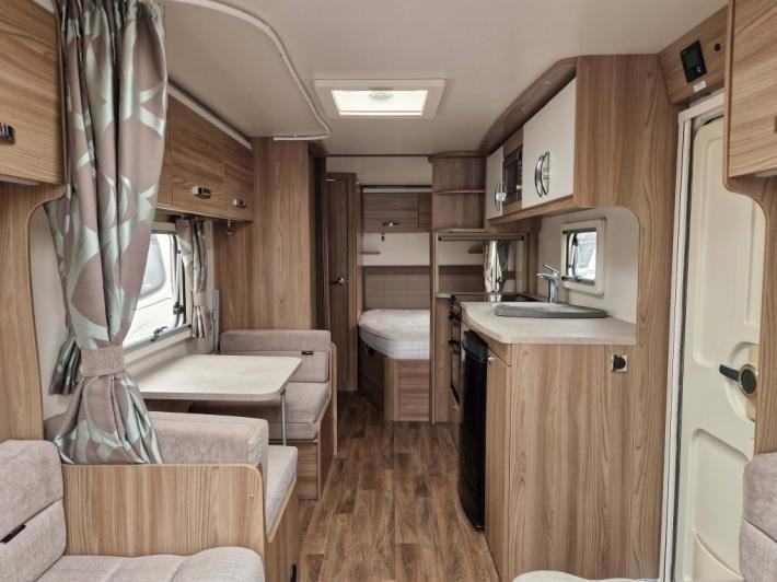 2017 Sprite Quattro FB Used Caravan
