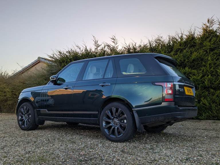 Land Rover Range Rover Vogue SE 4.4 SDV8 - Aintree Green + Tan, Towbar, ULEZ