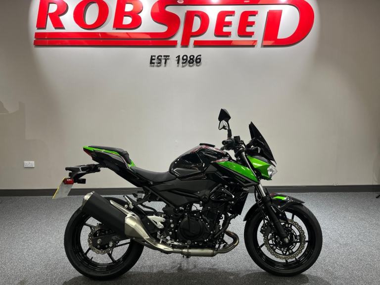 Kawasaki Z400, 2023