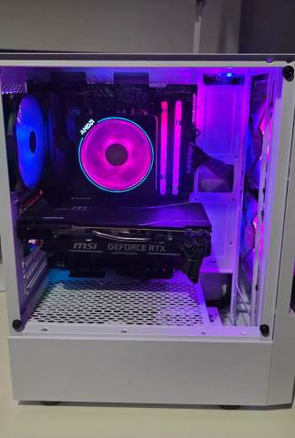 Gaming PC Ryzen 7 3700X RTX 2070 Super, 32GB RAM, 180Hz MSI