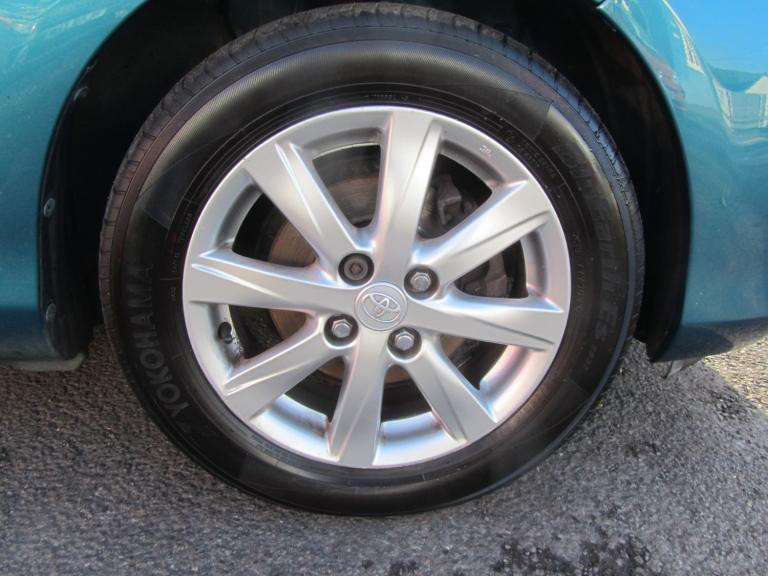 TOYOTA YARIS 1.3 Dual VVT-i TR 2012