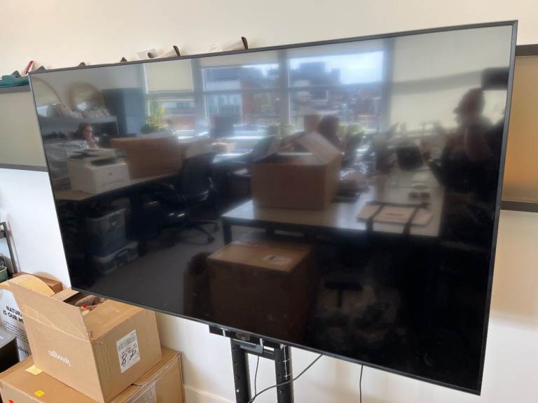 55 inch Samsung 4K HDR Smart TV - collection possible 30th April