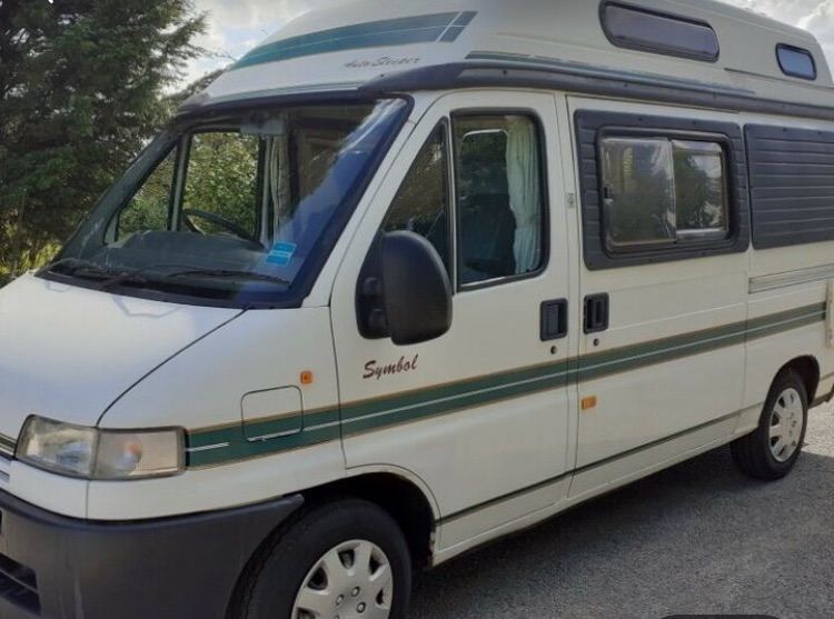 Autosleeper Symbol 2000 manual petrol 1998cc MWB Peugeot Boxer 270 2 berth Motor Caravan