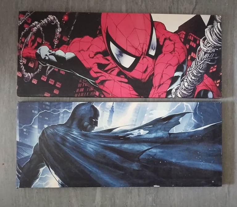 2 Marvel & DC canvases