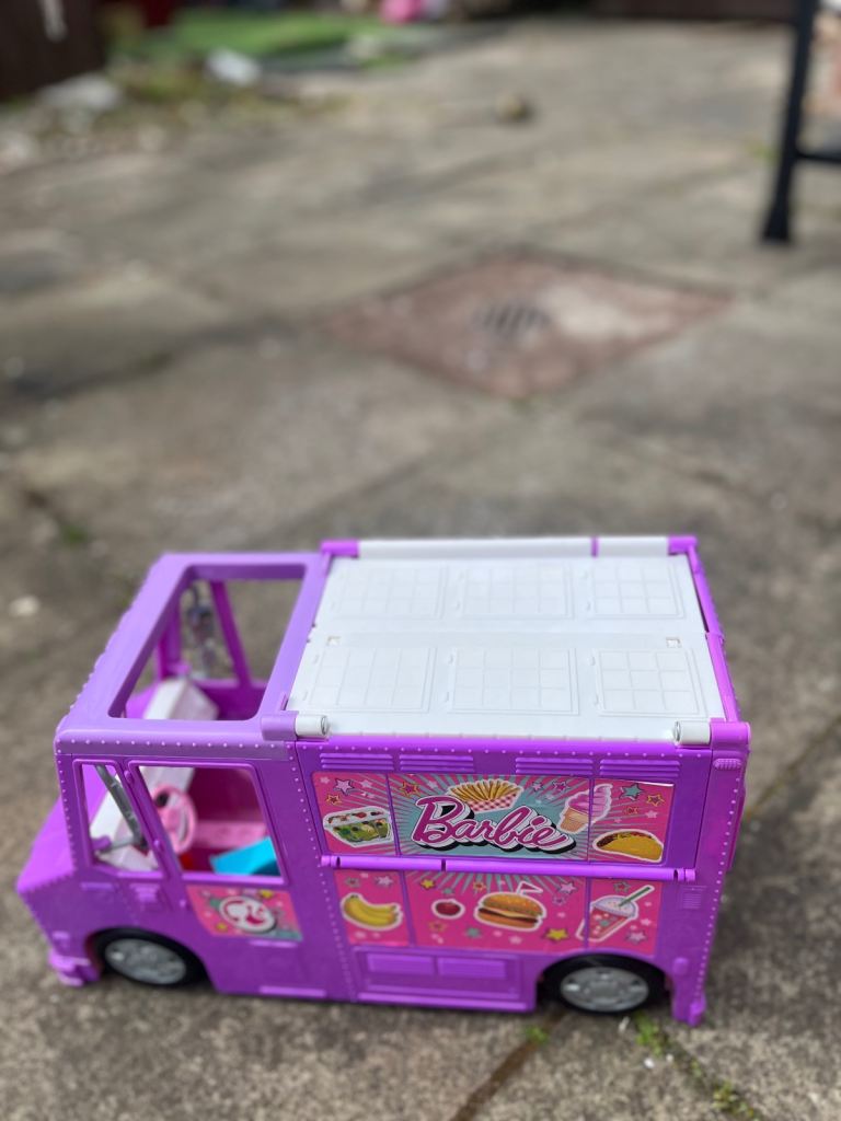 Barbie food truck