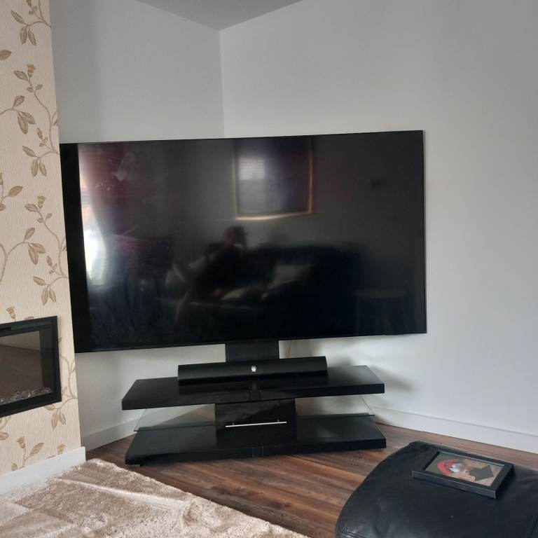 Samsung 85 inch smart tv