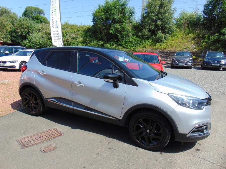 RENAULT CAPTUR 0.9 Signature ENERGY TCe 90 * ONLY 36850 MILES * MOT JUNE 2027 *