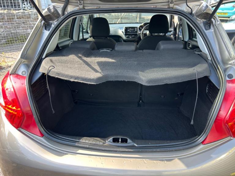 2015 Peugeot 208 1.6 e-HDi Allure 5dr LOW MILEAGE CHEAP ROAD TAX  HATCHBACK Diesel Manual