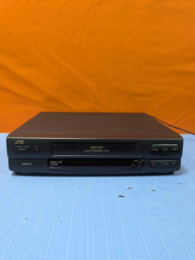 JVC HR-A630EK VHS VCR Video Cassette Recorder HiFi Nicam Stereo + Cables & Tape SERVICED