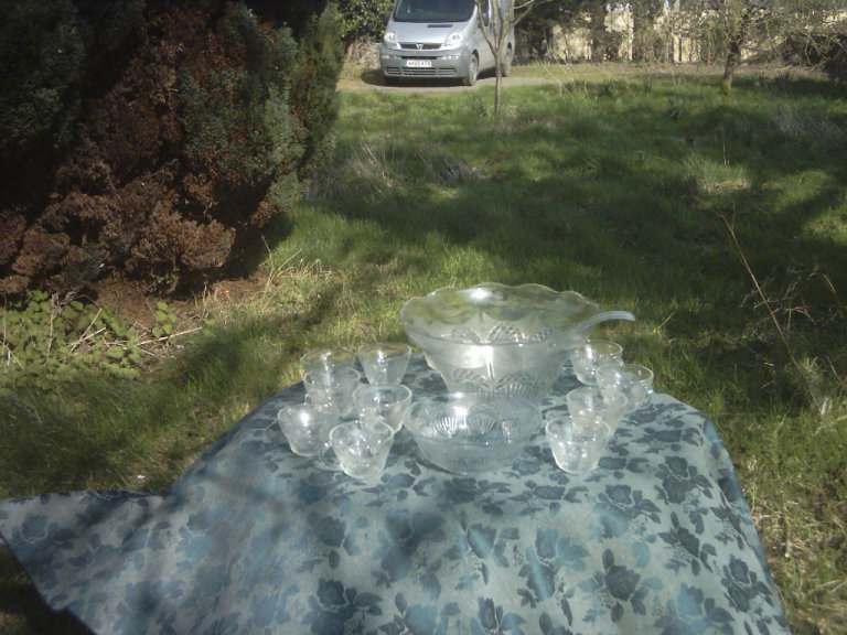 punch bowl