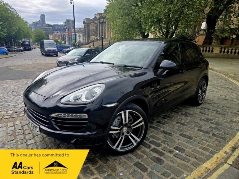 Porsche Cayenne D V6 TIPTRONIC BLACK EDITION