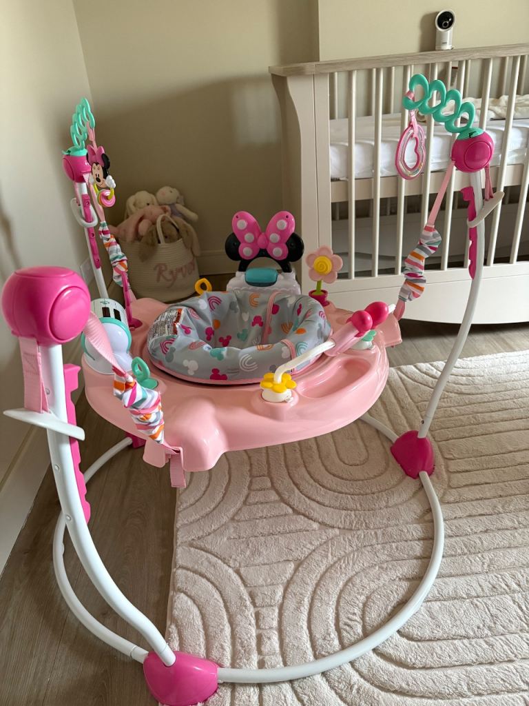 Minnie Mouse jumperoo