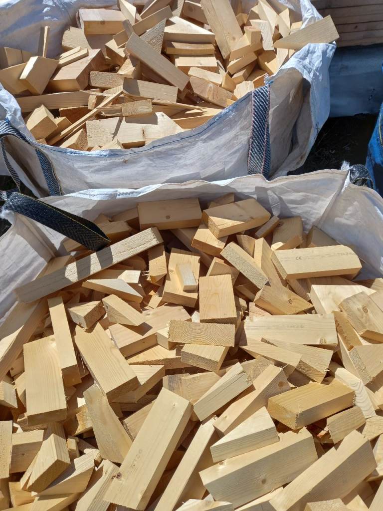 KILN DRIED FIREWOOD OFFCUTS FOR SALE 