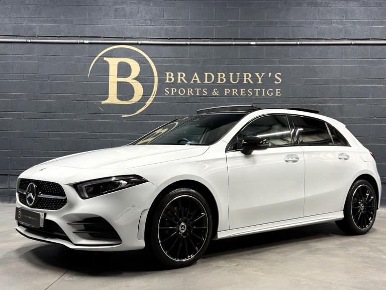 MERCEDES-BENZ A CLASS 1.3 A250e 15.6kWh AMG Line Night Edition 2022