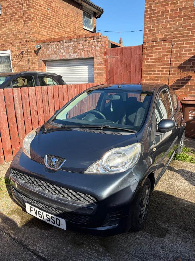 Peugeot, 107, Hatchback, 2011, Manual, 998 (cc), 3 doors