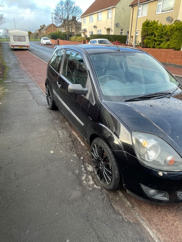 SWAPS Ford, FIESTA, Hatchback, 2006, Manual, 1560 (cc), 3 doors