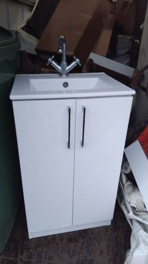 Vanity unit used 