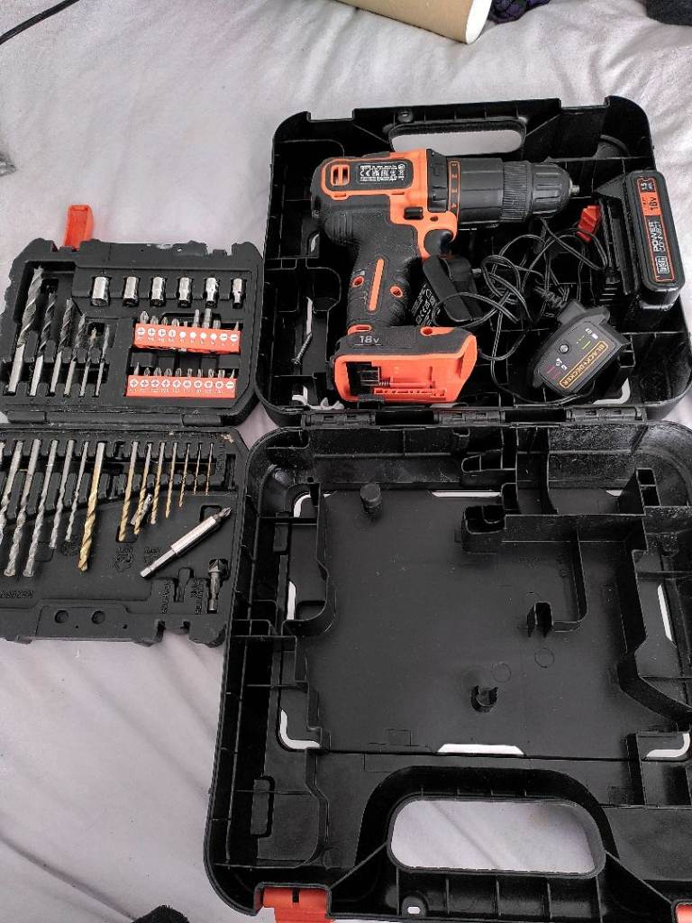 Black & Decker 18V Cordless Drill with Case and Full Bit Set