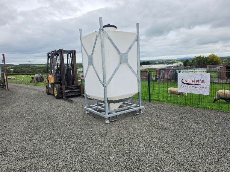 Animal feed storage hopper with forklift slots farm livestock tractor 