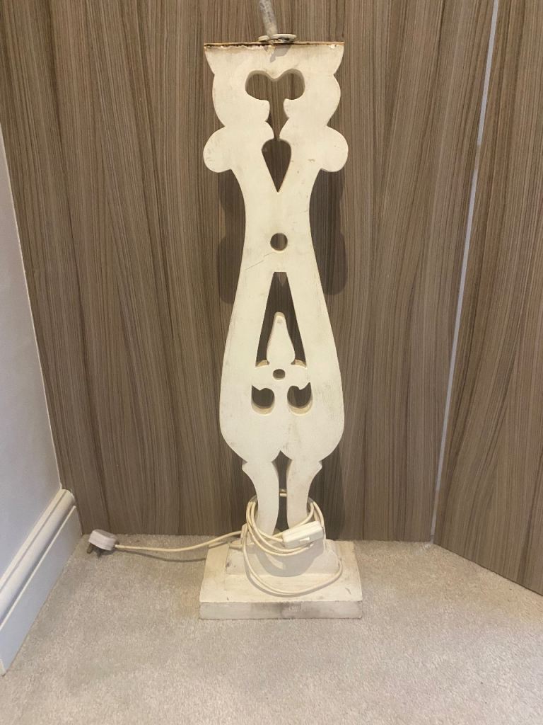 Wooden lamp base 