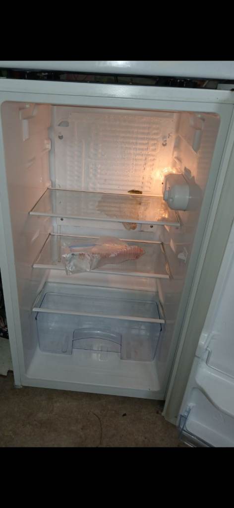Swan under counter fridge 