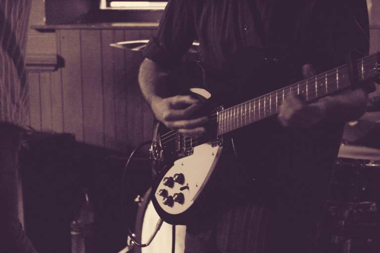 Professional Guitarist Available (Former Smiths tribute guitarist)