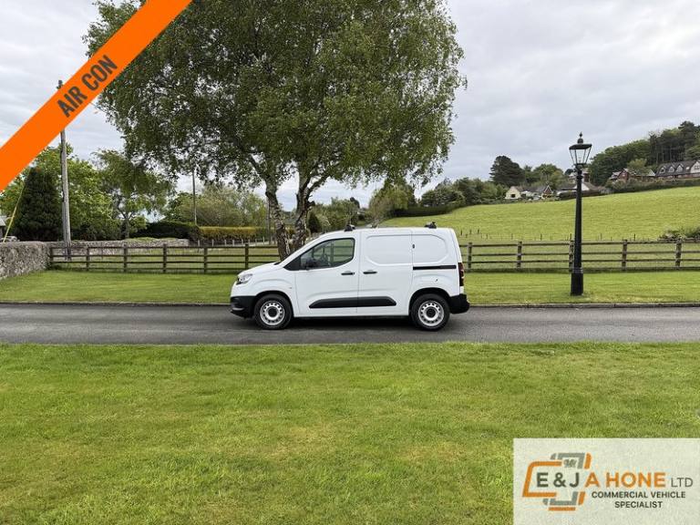 2023 Toyota ProAce 1.5D 100 Active Van [6 Speed] PANEL VAN DIESEL Manual