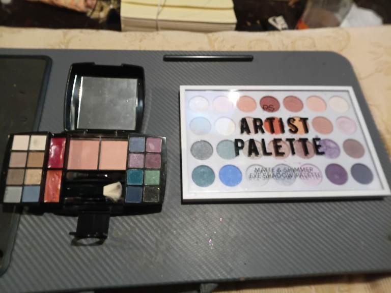 Avon Makeup Palette with Eyeshadow, Blush, and Lip Colours