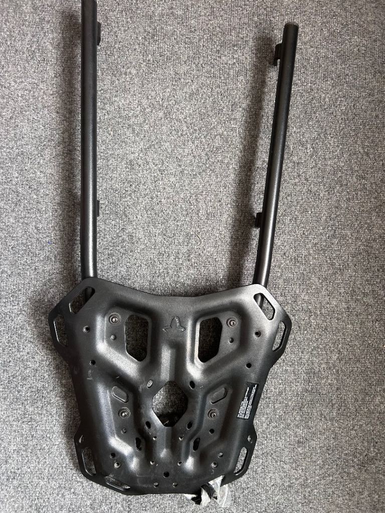 Motorcycle luggage tail rack 