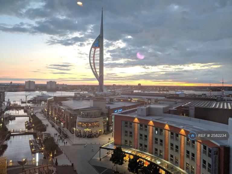 3 bedroom flat in Gunwharf Quays, Portsmouth, PO1 (3 bed) (#2582234)