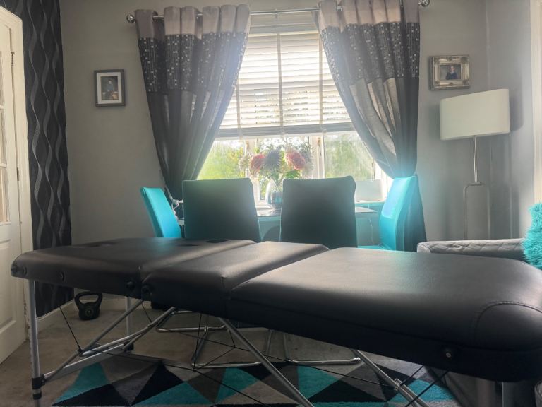 Lash / massage bed 