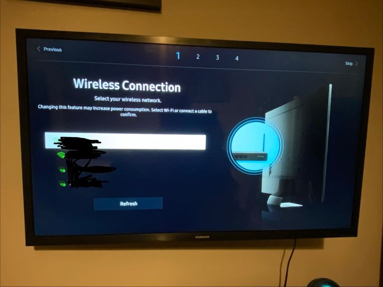 Samsung T4300 32 inch HD TV - As Good As New