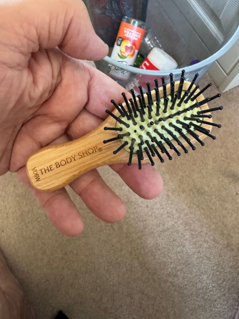 The Body Shop Bamboo Mini Hair Brush - Travel Size