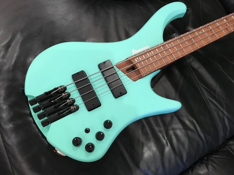 Ibanez EHB1000S 4 string headless Electric Bass in Sea Foam Green Matte, wow!