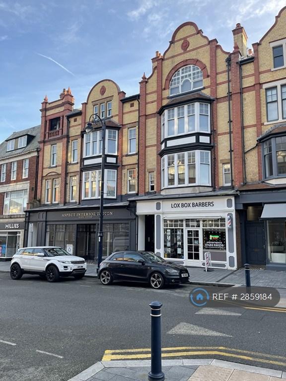 1 bedroom flat in Penrhyn Road, Colwyn Bay, LL29 (1 bed) (#2859184)