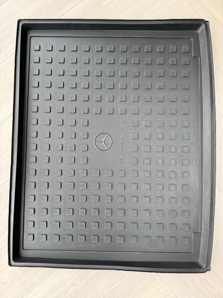 Mercedes Benz GLC boot tray
