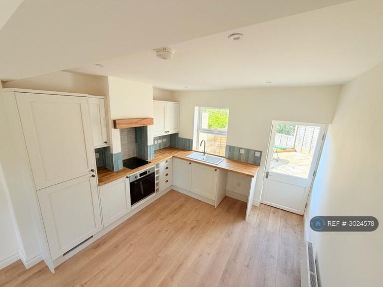 1 bedroom house in Edgefield Road, Melton Constable, NR24 (1 bed) (#3024578)