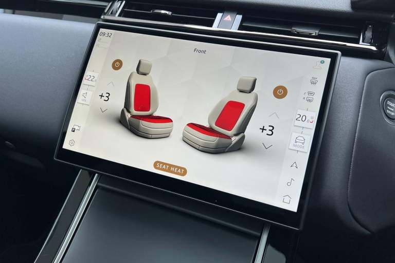 2025 Land Rover Range Rover Velar 2.0 D200 MHEV Dynamic SE SUV 5dr Diesel Auto 4WD Euro 6 (s/s) (...