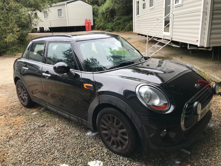 Black Mini Cooper Hatchback 