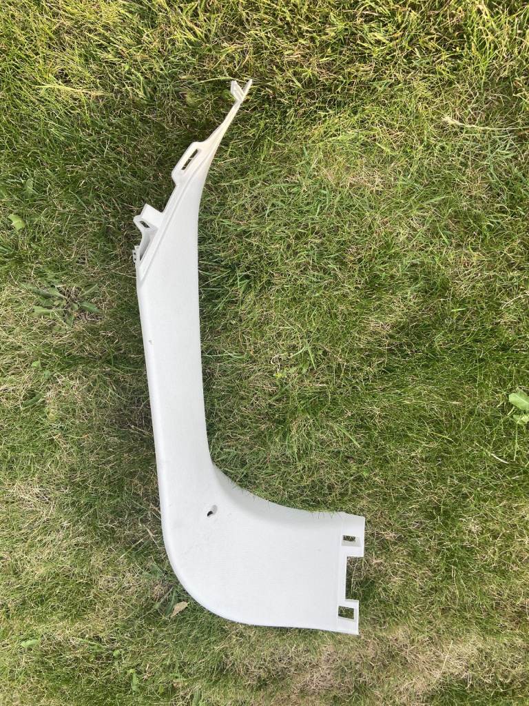 Ford Focus MK3 Boot / Tailgate Upper Left N/S Trim F1EBA42906-A