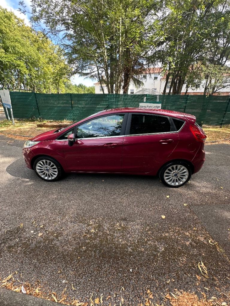 Ford, FIESTA, Hatchback, 2011, Manual, 1388 (cc), 5 doors