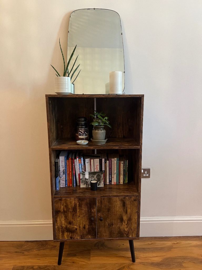 Bookcase 