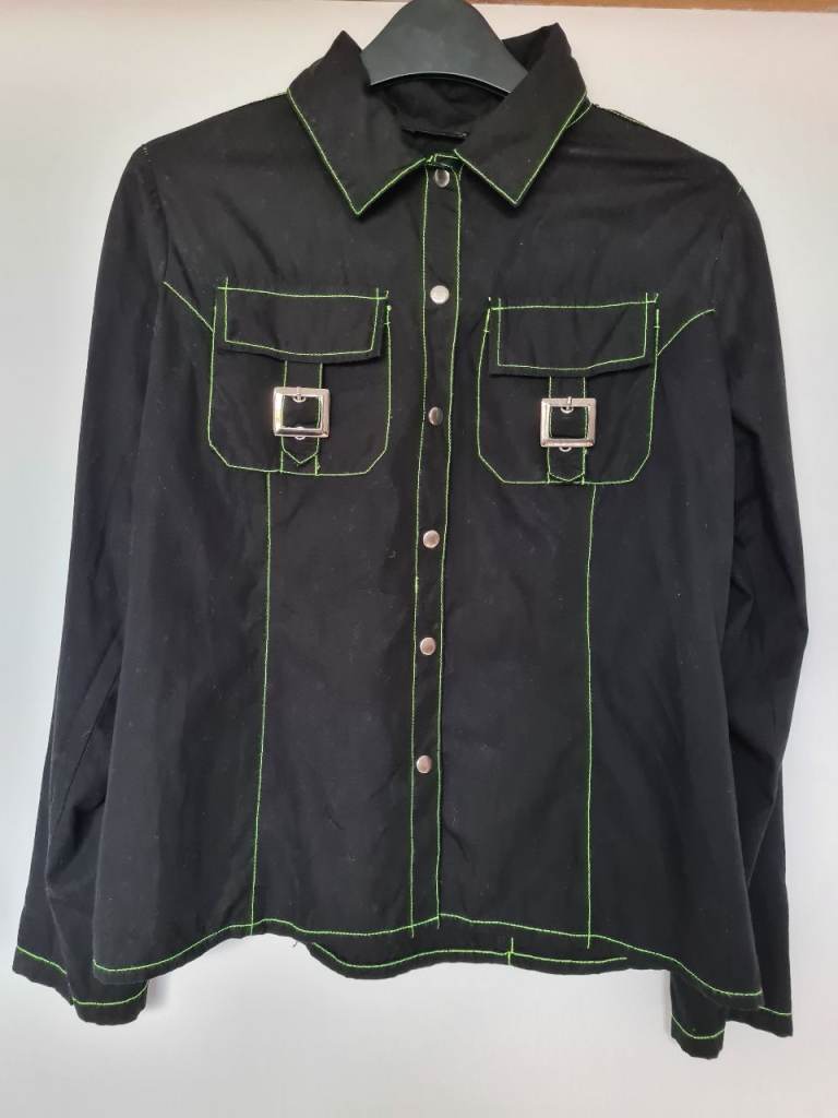 Dead threads Cyberpunk buckle blouse green black Large 
