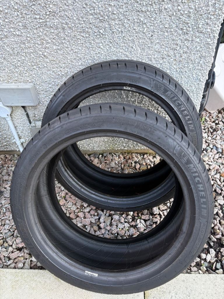 2x Michelin Sport 205/45/17 