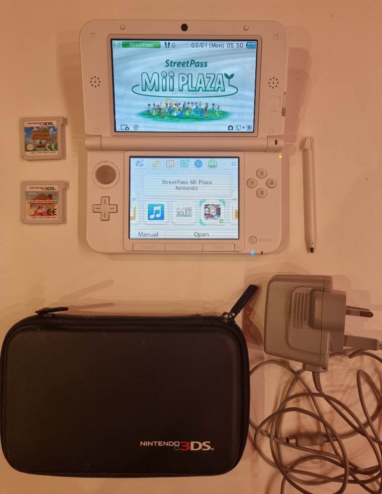 Nintendo 3DS XL (Nintendo)