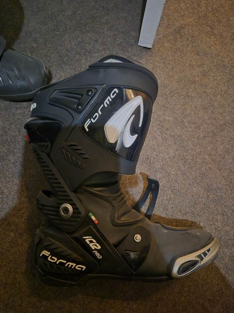 Forma ice pro leather boots