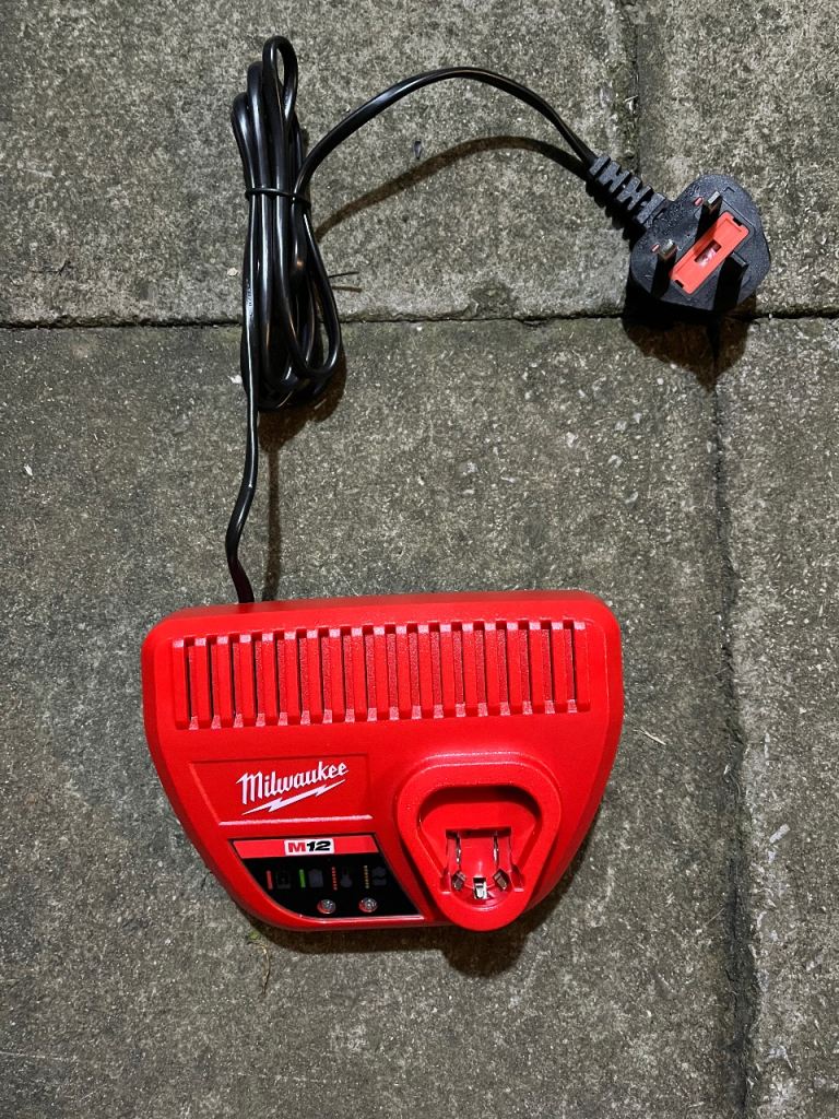 Milwaukee m12 charger