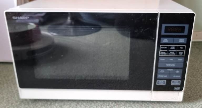 Sharp 25 Litre Solo Microwave, White