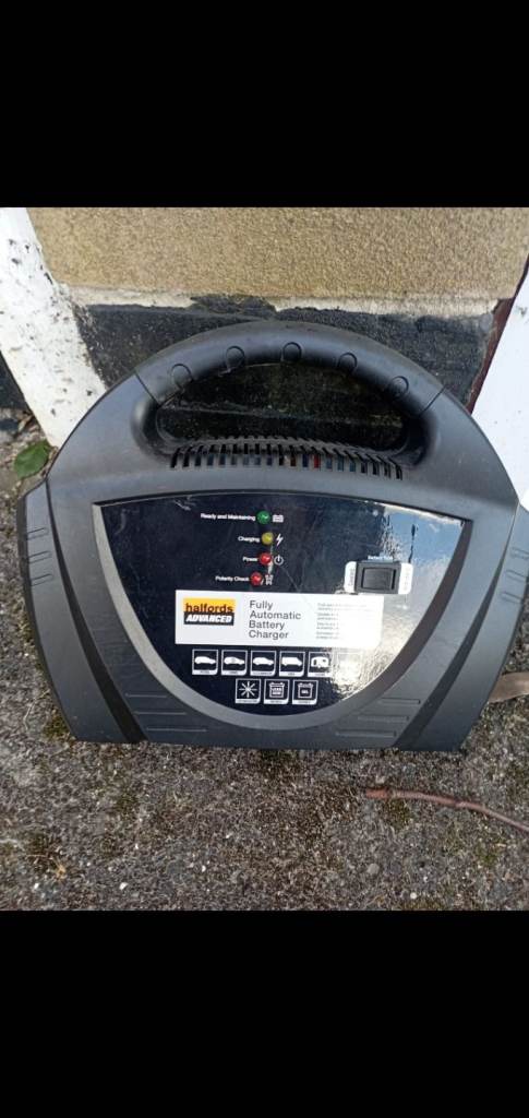Halfords advance battery charger