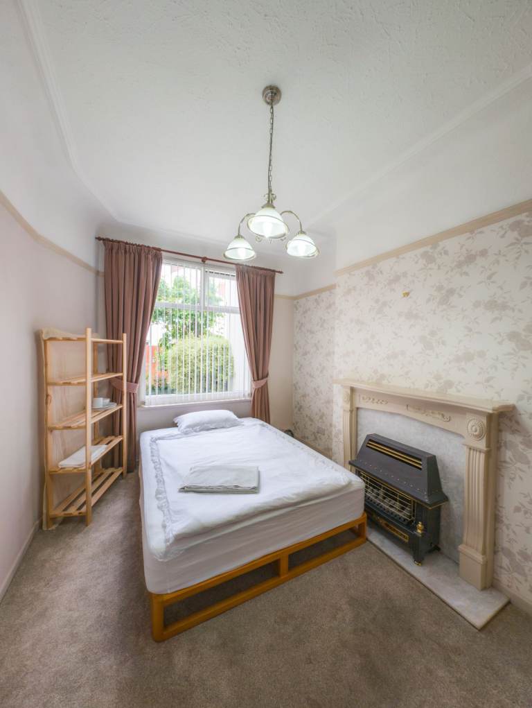 Double room available near Central park, Wallasey